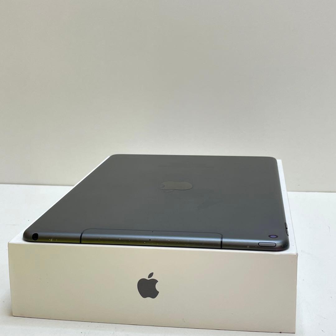 iPad Air 第3世代 64Gb Wi-Fi + Cellular 85%