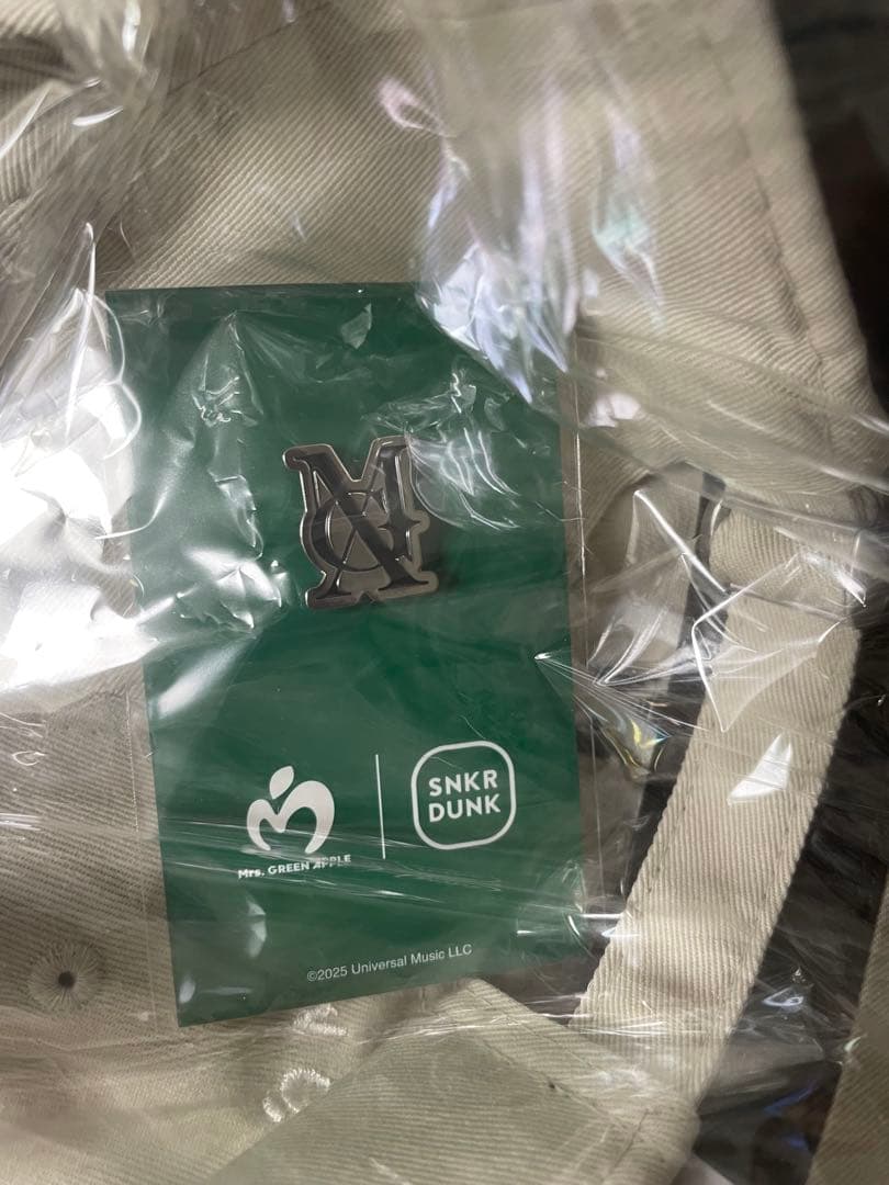 ミセス スニダン コラボ キャップ　ベージュ　ピンズ付き