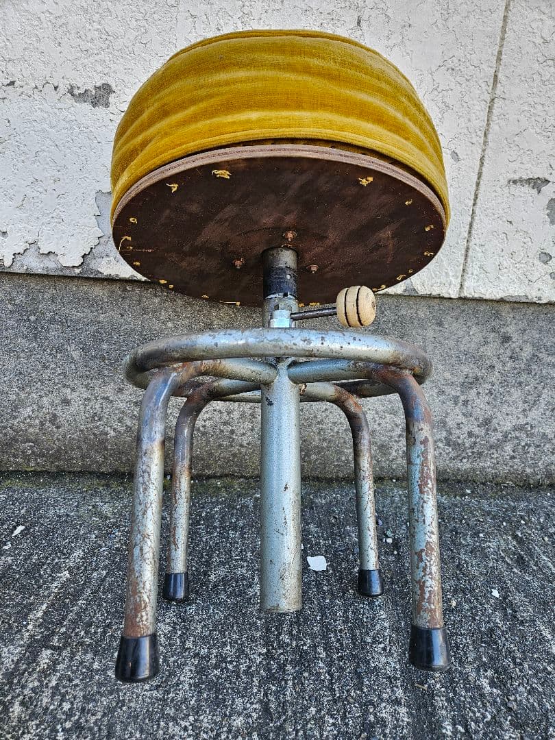 フランスヴィンテージ ベロアのスツール 丸椅子 回転イス アトリエ 工場