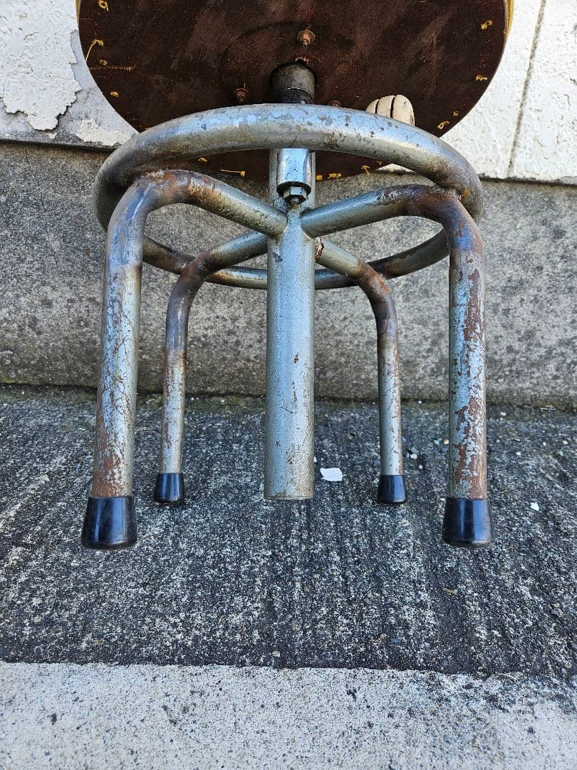 フランスヴィンテージ ベロアのスツール 丸椅子 回転イス アトリエ 工場