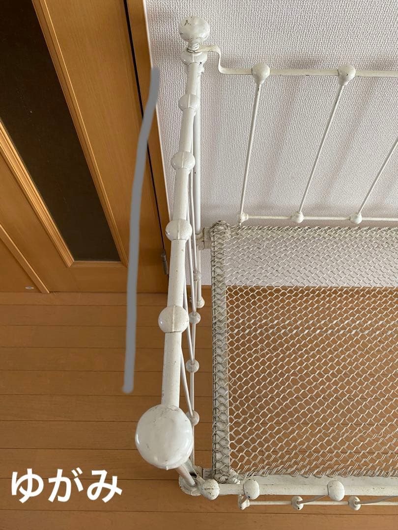 アンティーク　アイアン　ベビーベッド　ホワイト