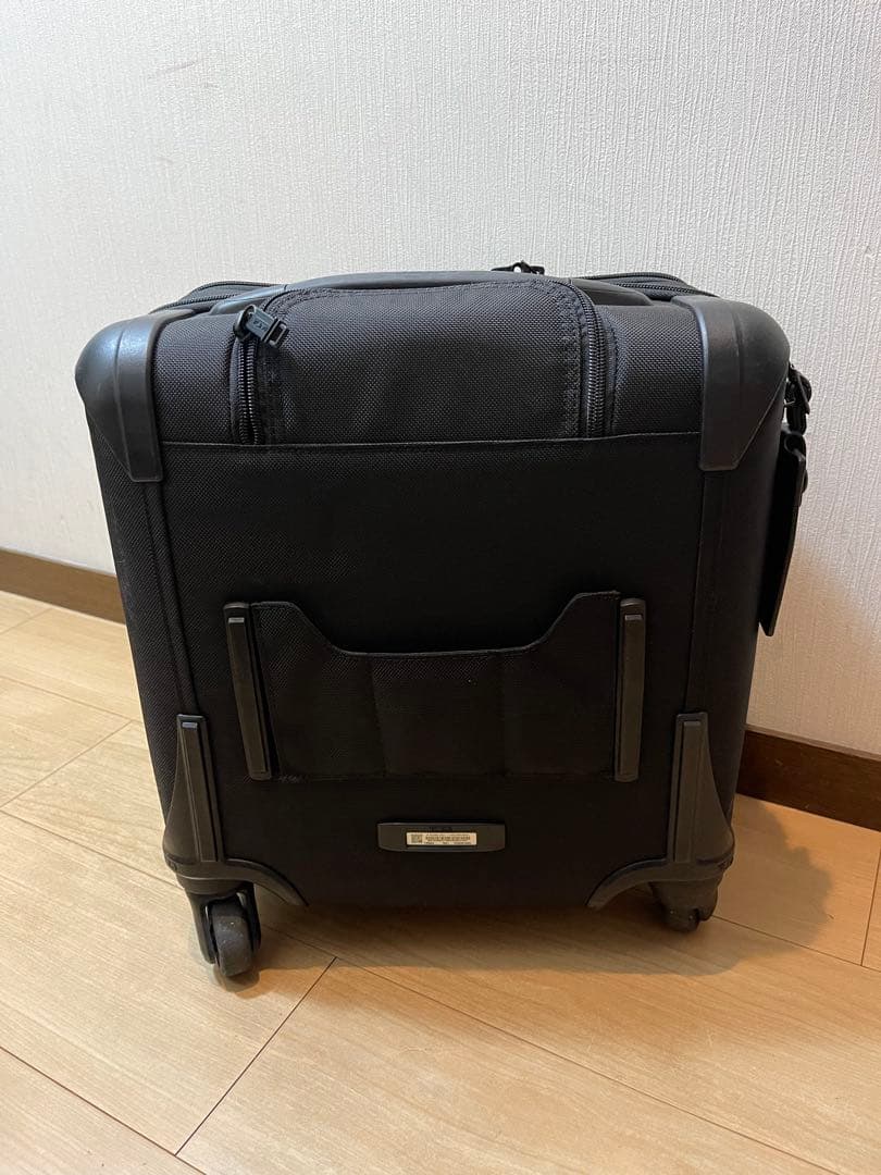 TUMI小型キャリーケース