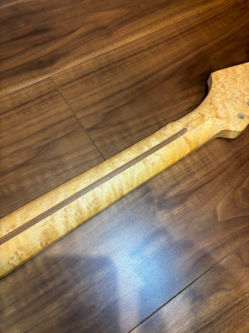 ストラト用 バーズアイ ワンピースメイプルネック 粗加工 未塗装