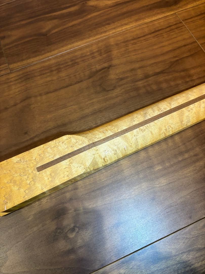 ストラト用 バーズアイ ワンピースメイプルネック 粗加工 未塗装