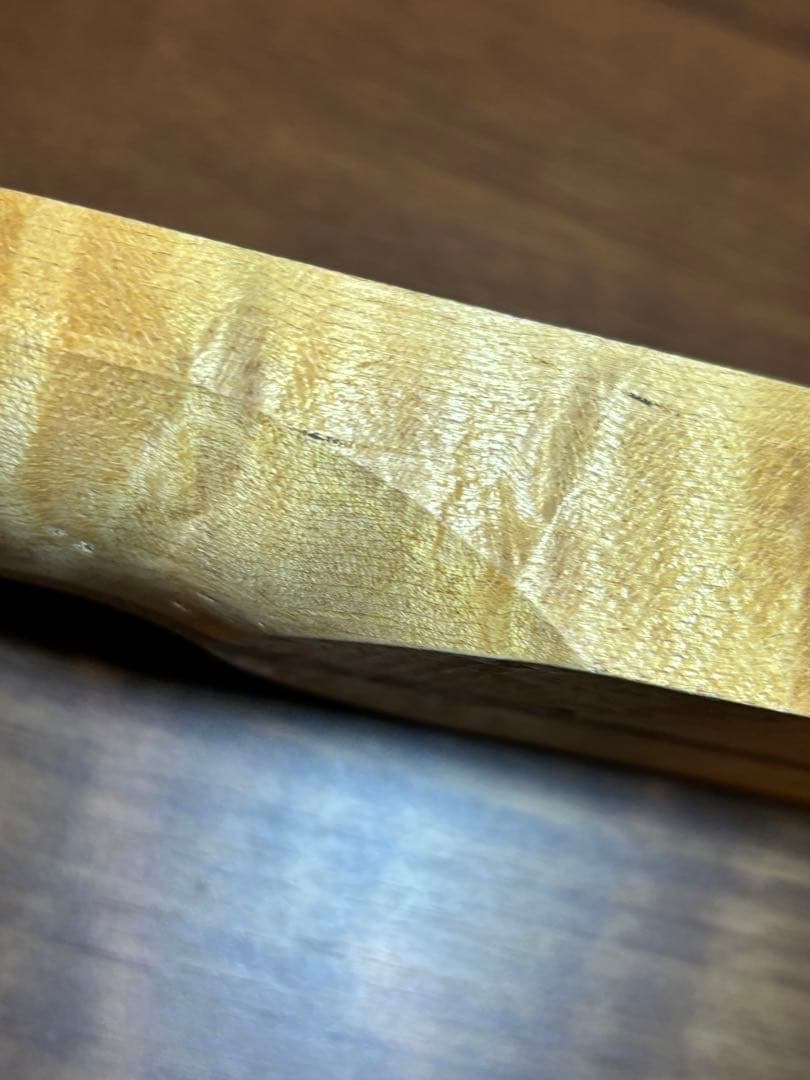ストラト用 バーズアイ ワンピースメイプルネック 粗加工 未塗装