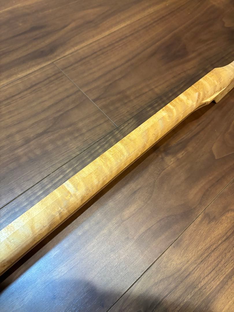ストラト用 バーズアイ ワンピースメイプルネック 粗加工 未塗装