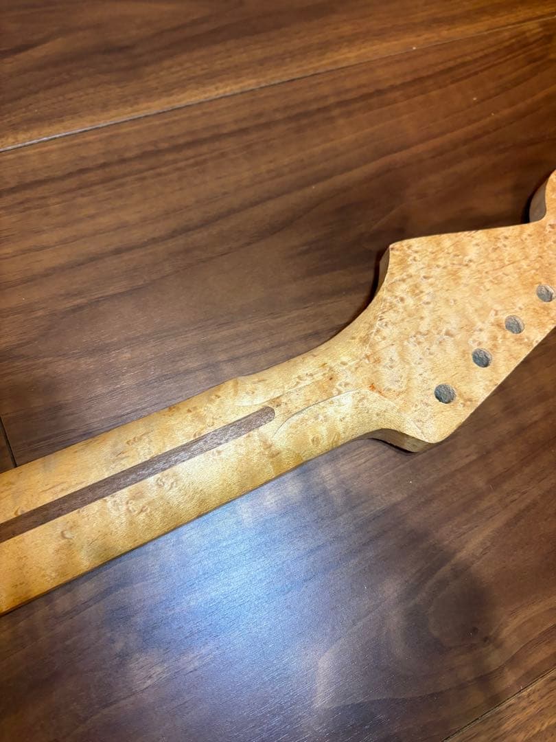 ストラト用 バーズアイ ワンピースメイプルネック 粗加工 未塗装