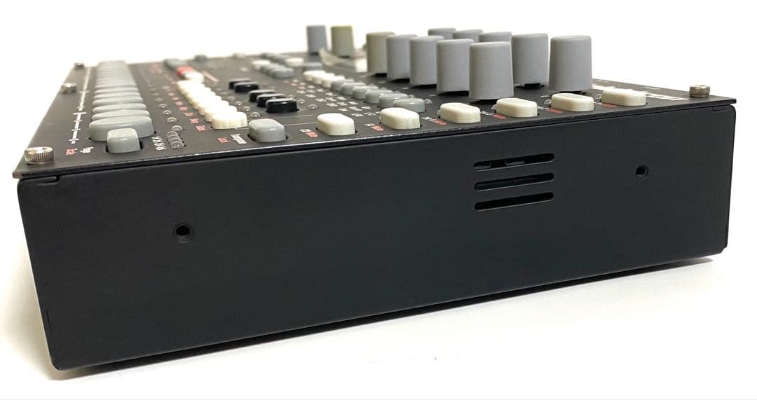 Elektron エレクトロン Analog Four アナログシンセサイザー