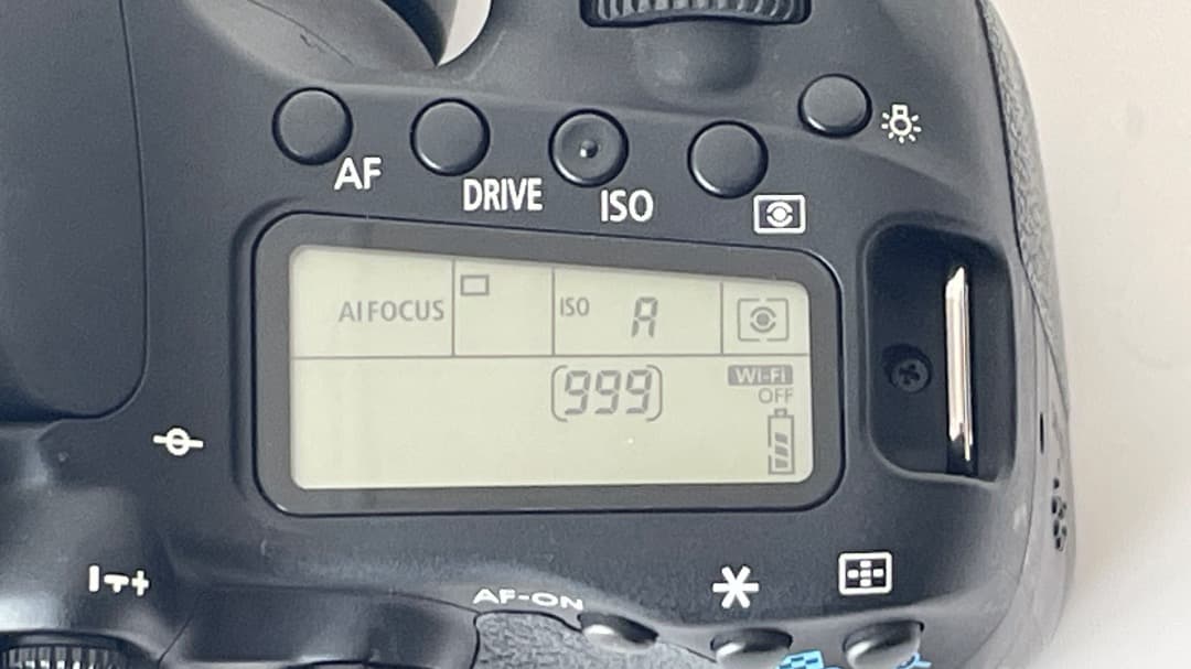 ⭐️美品⭐️ Canon EOS 80D本体＋Wレンズ　バッテリー2個付き