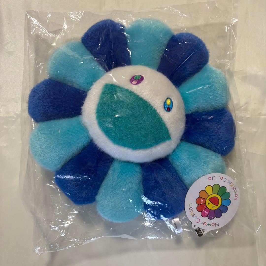 村上隆　カイカイキキ　お花のクッション　30cm 新品