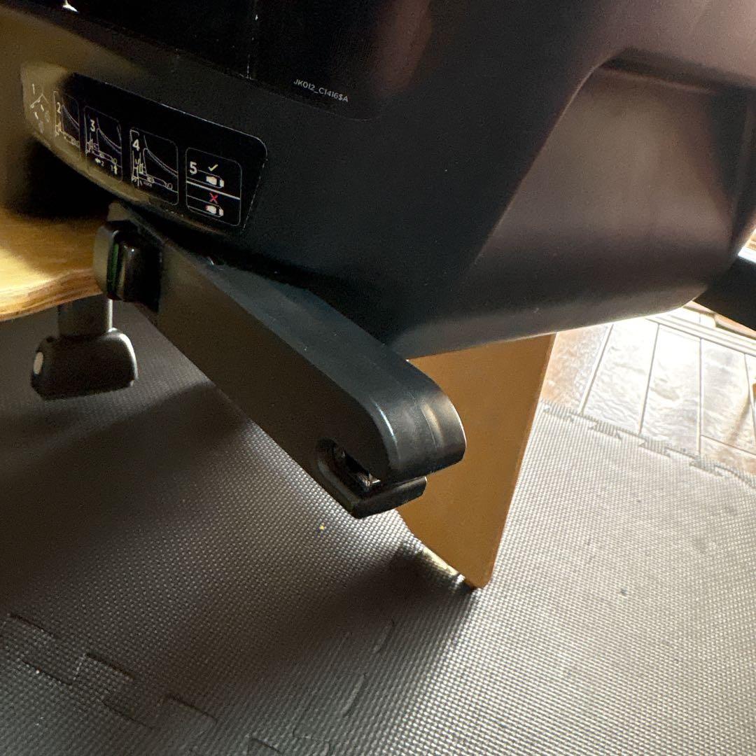 ベビーシート　Joie チャイルドシート アーク360 回転式　isofix