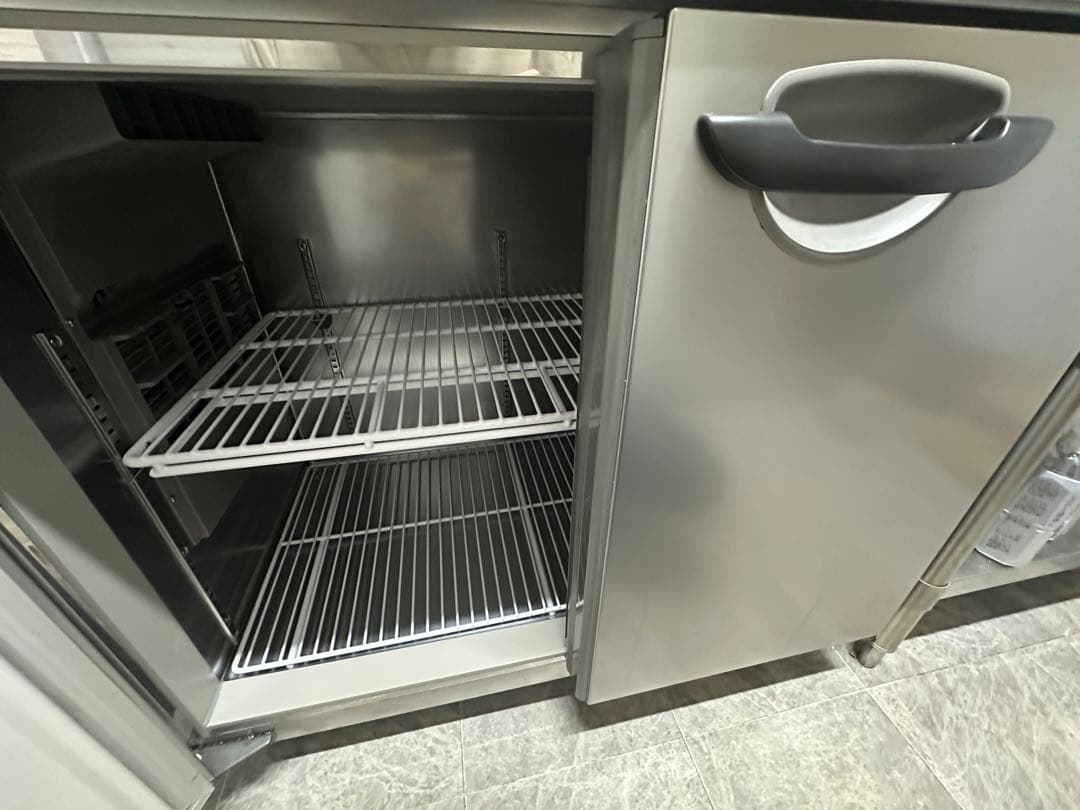 値下げ　2023年5月購入パナソニック業務用台下冷蔵庫SUR-K1261S