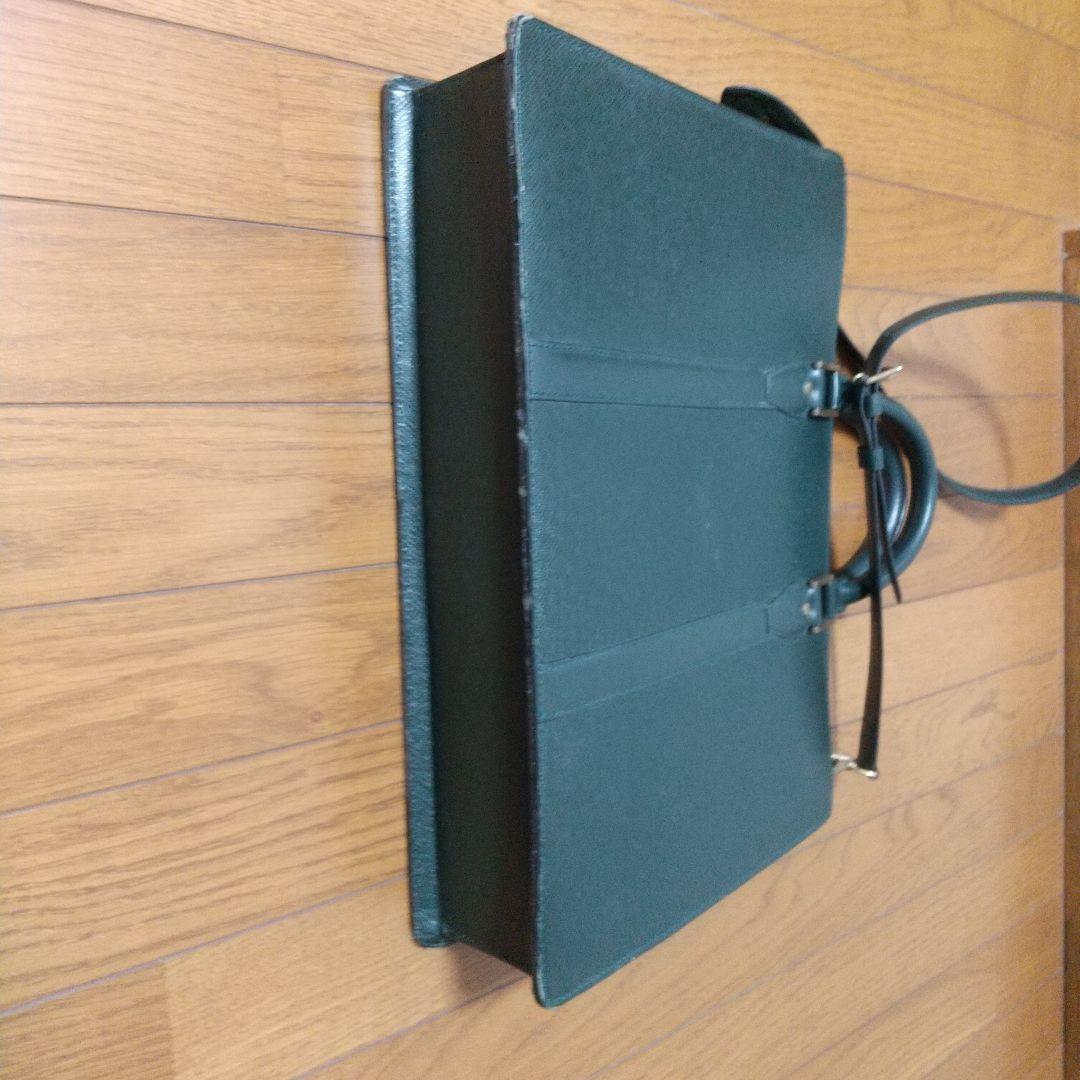 ルイ・ヴィトン ビジネスバッグ グリーン