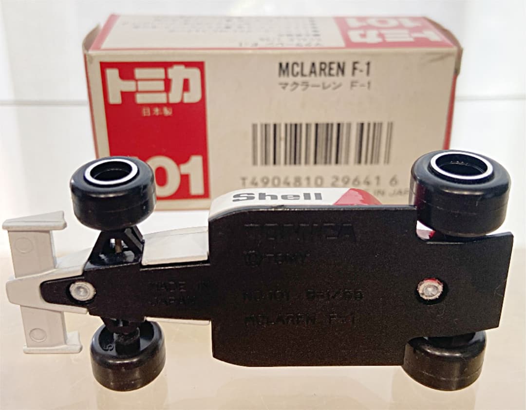 トミカ赤箱No.101マクラーレンF1 日本製