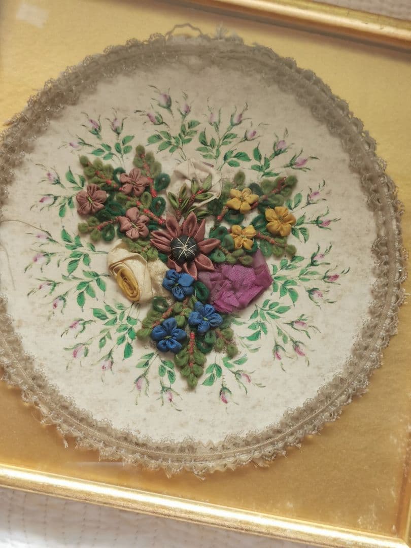 アンティーク シルクリボンアートフラワー＆手彩色ローズ ビーズレース＆金フレーム