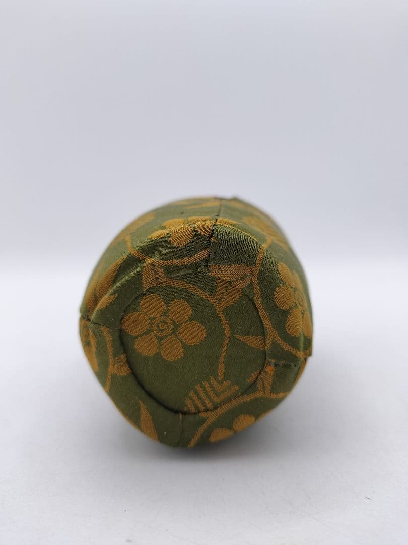 c668 茶入 高取耳付 荒磯金襴 笹蔓緞子 鬼丸雪山 木箱 茶道具 古物