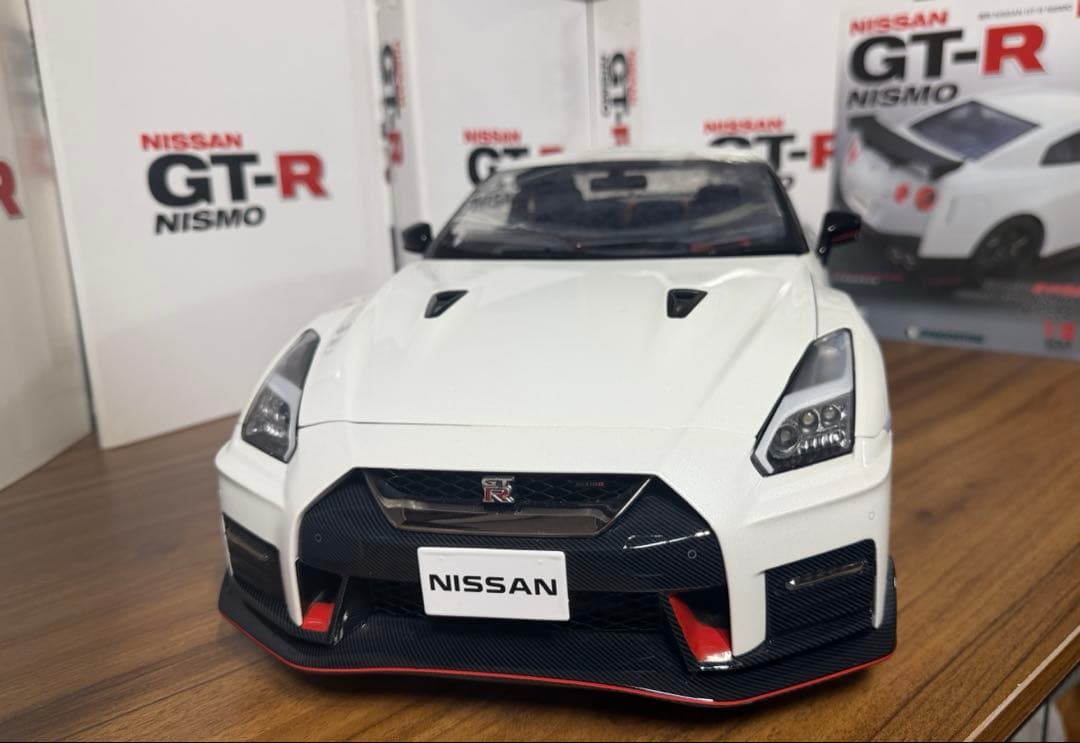 ディアゴスティーニ　R35 GTR ニスモ　未完成品
