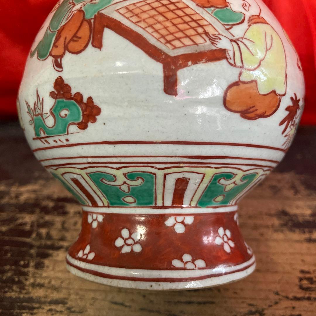 中国　色絵　蒜頭瓶　童子図　大明隆慶年造銘