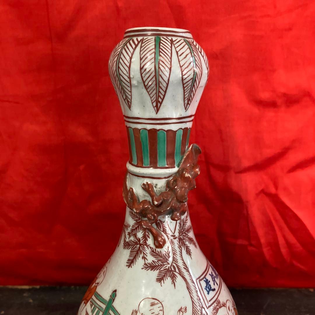 中国　色絵　蒜頭瓶　童子図　大明隆慶年造銘