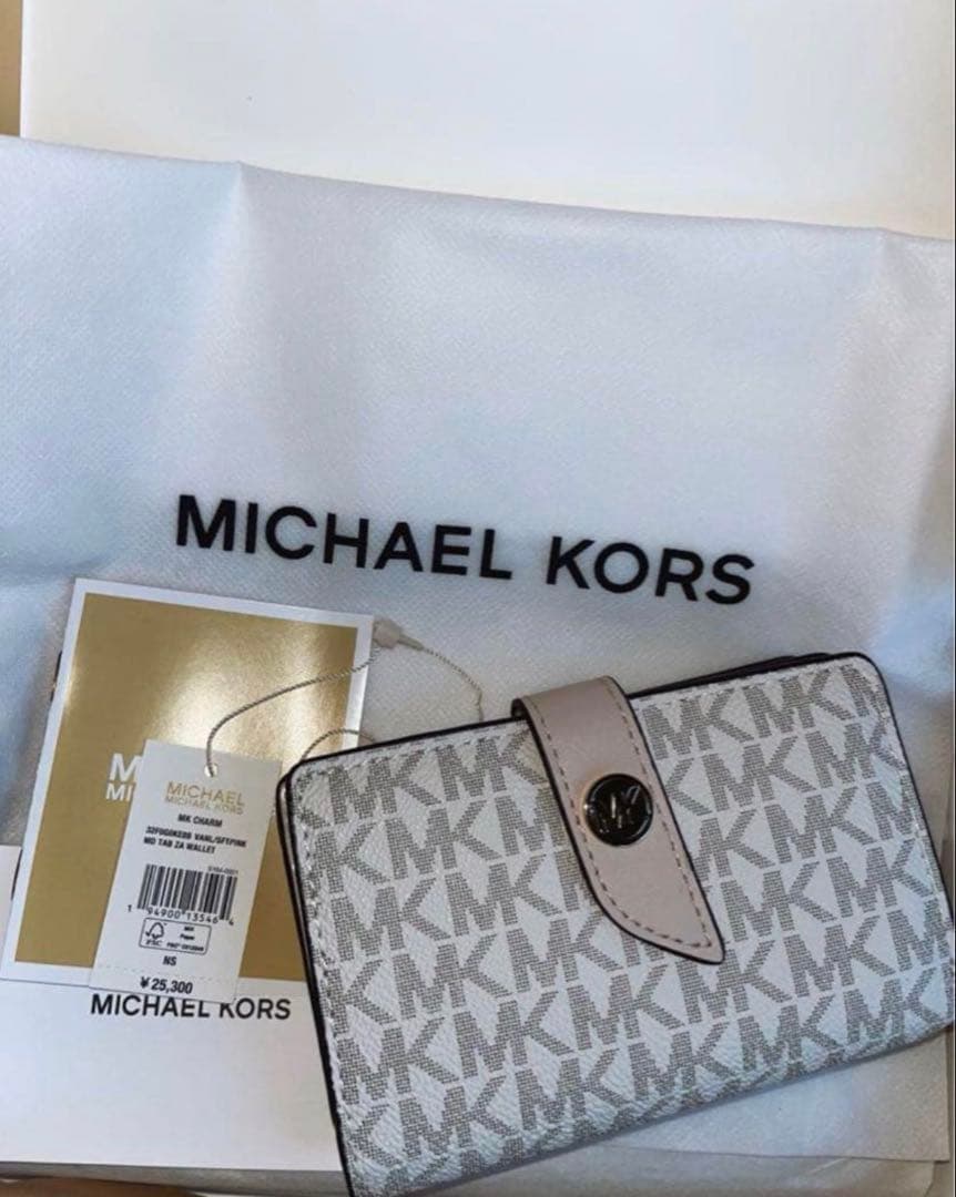 【新品】マイケルコース　タブウォレットミディアムMKシグネチャー　財布