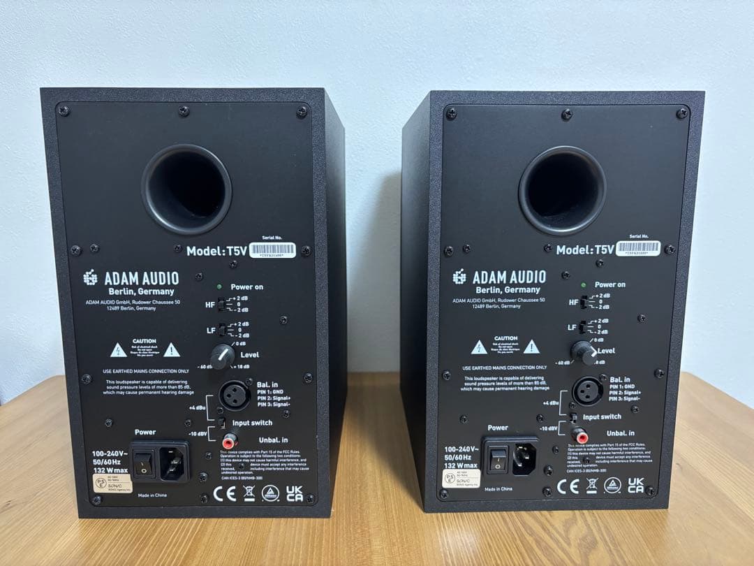 ADAM AUDIO T5Vスタジオモニタースピーカー