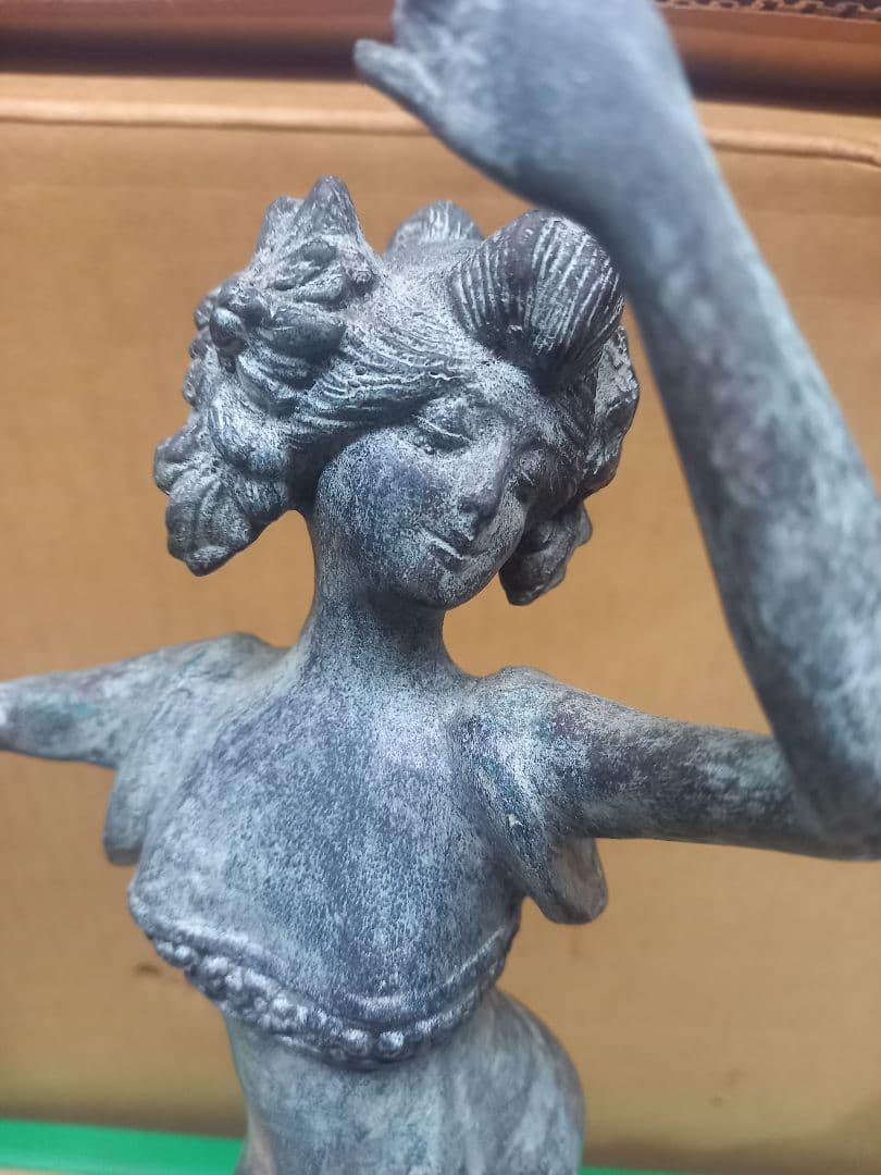 アールヌーボー風女性フィギュア 約30cm