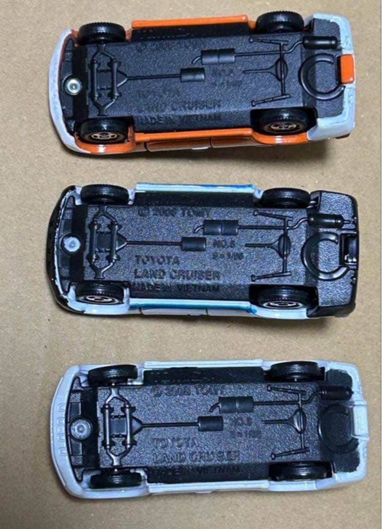 トミカ トヨタ ランドクルーザー 3台セット