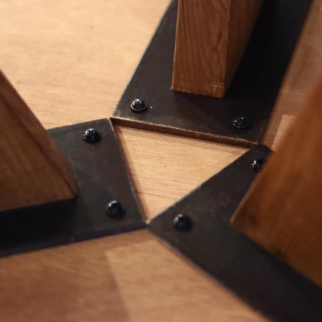 オーダー専用｜ラウンドテーブル｜ライトグレー｜Φ120cm｜薄塗りモルタル