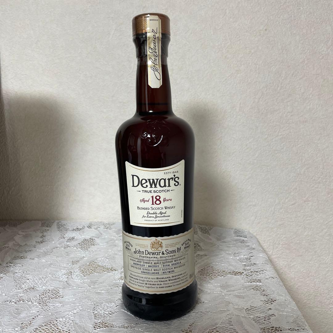 デュアーズ18年、箱付き、内容量750ml