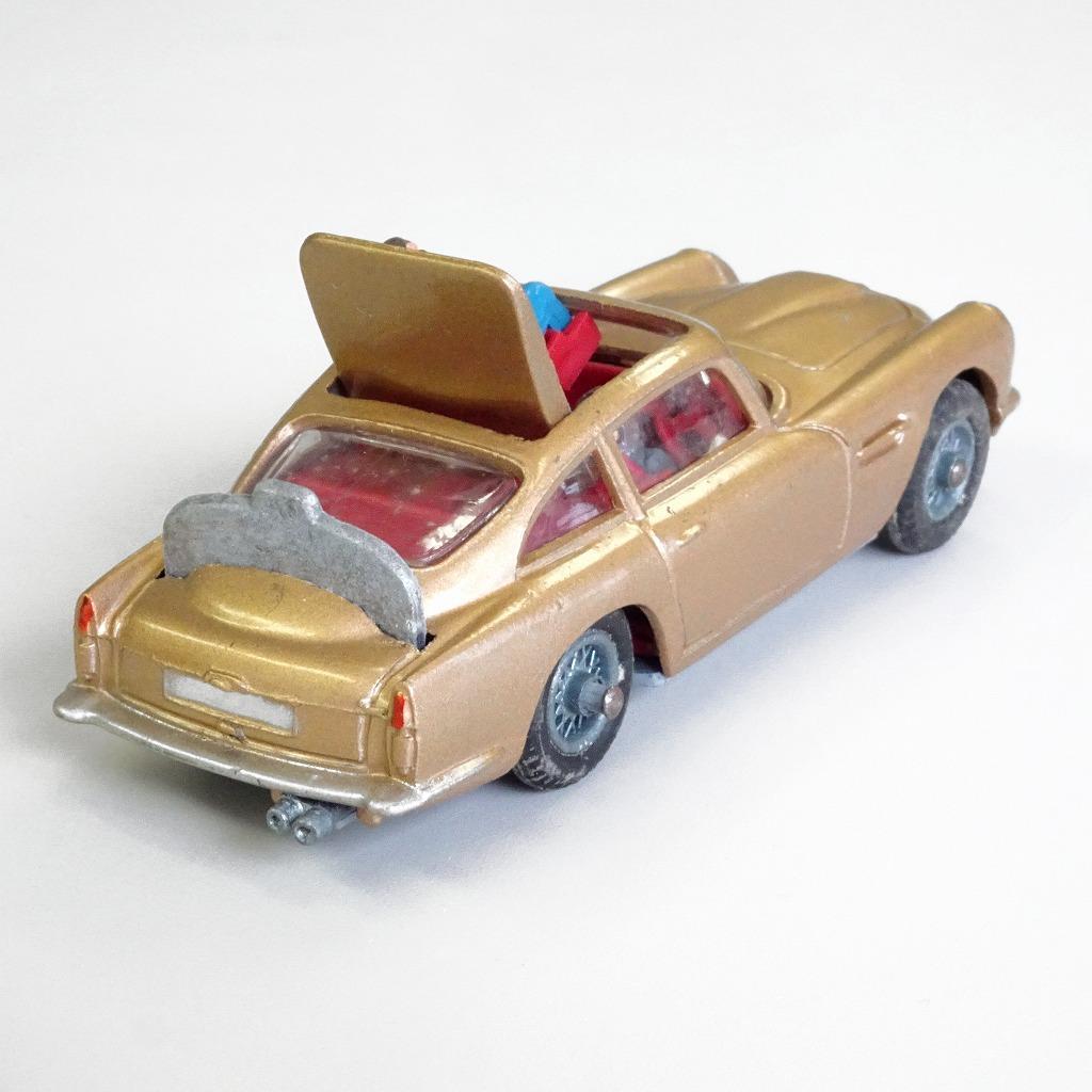 アストンマーチンDB5 “007ゴールドフィンガー1964”- 映画パンフ付き