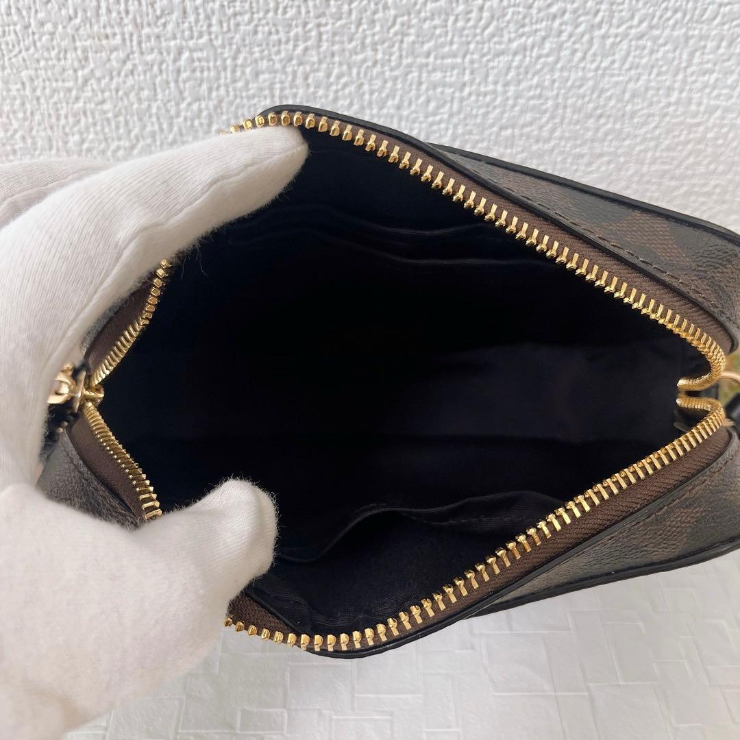 【極美品】COACH コーチ ショルダーバッグ 斜め掛け シグネチャー チャーム