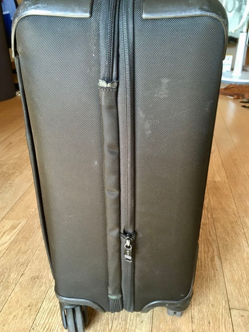 TUMI トゥミ alpha「アルファ2」4輪 ALPHA2 黒 22060D2