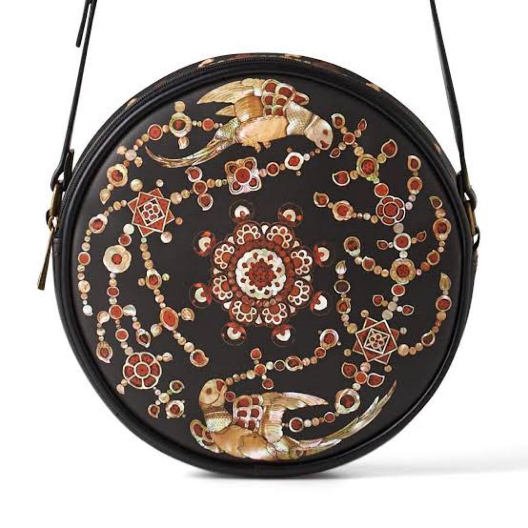 フェリシモ　螺鈿紫檀阮咸　ラウンドショルダーバッグ　正倉院展