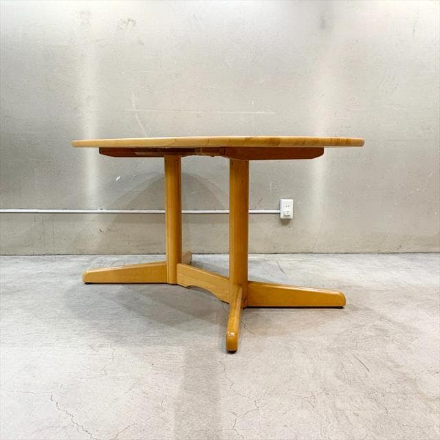 オールドキツツキ（飛騨産業家具）オーバルダイニングテーブル