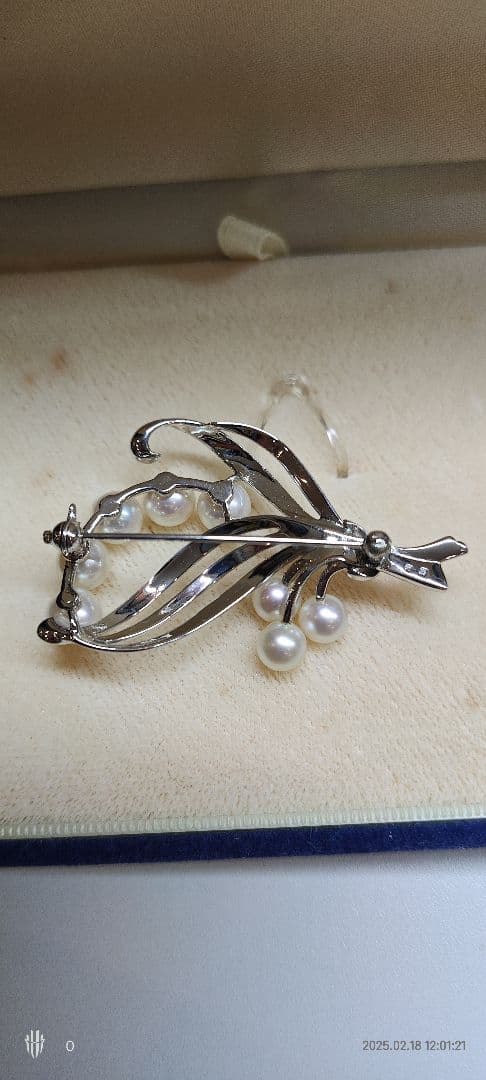 r*l様 ミキモト　シルバーブローチ