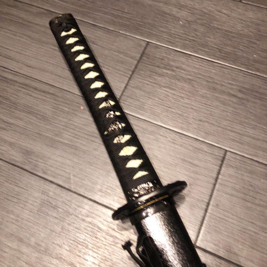 高級模造刀　高級居合刀　黒拵え　優波紋