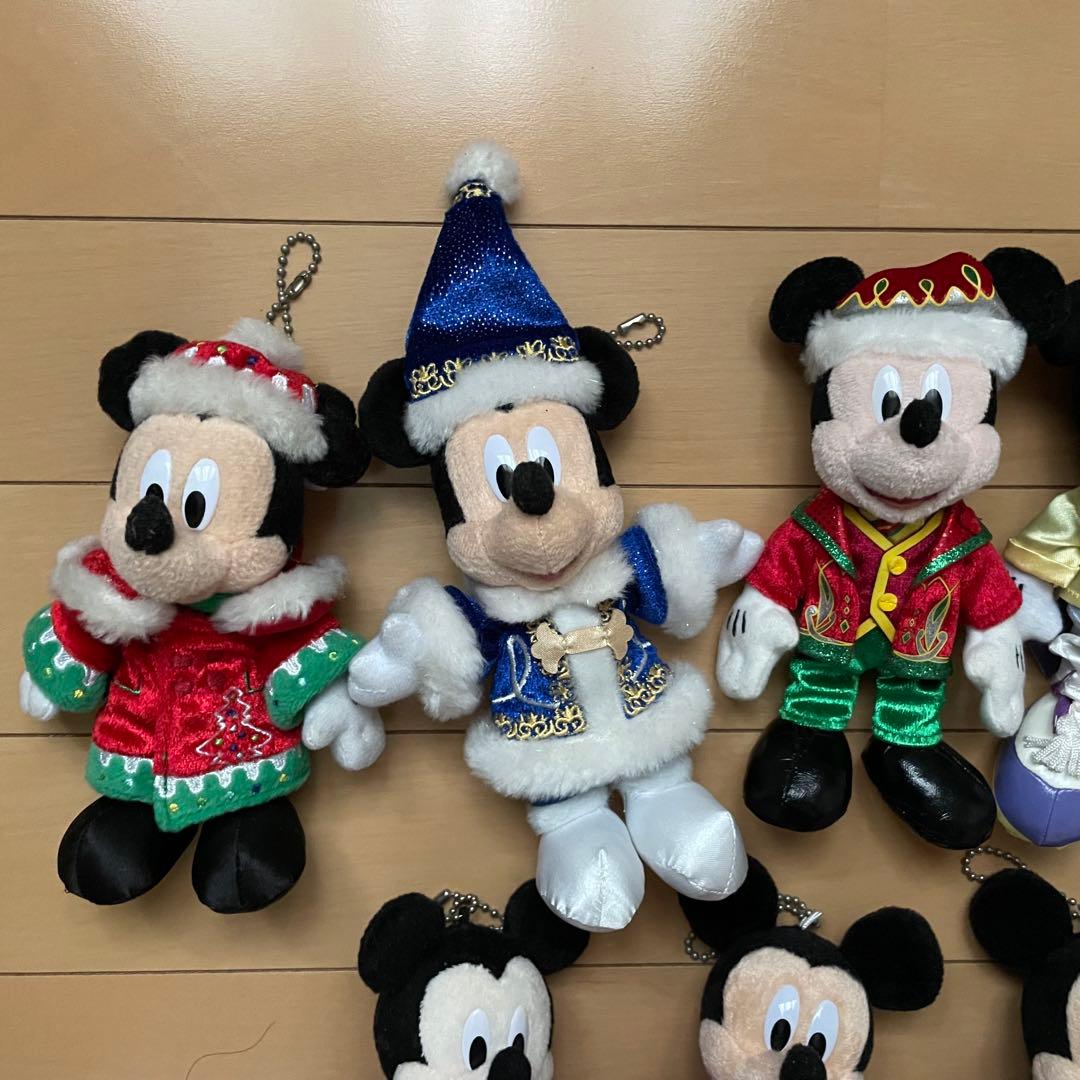 【ミッキー】 大人気 終売品 ぬいぐるみバッチ まとめ売 クリスマスお正月12個