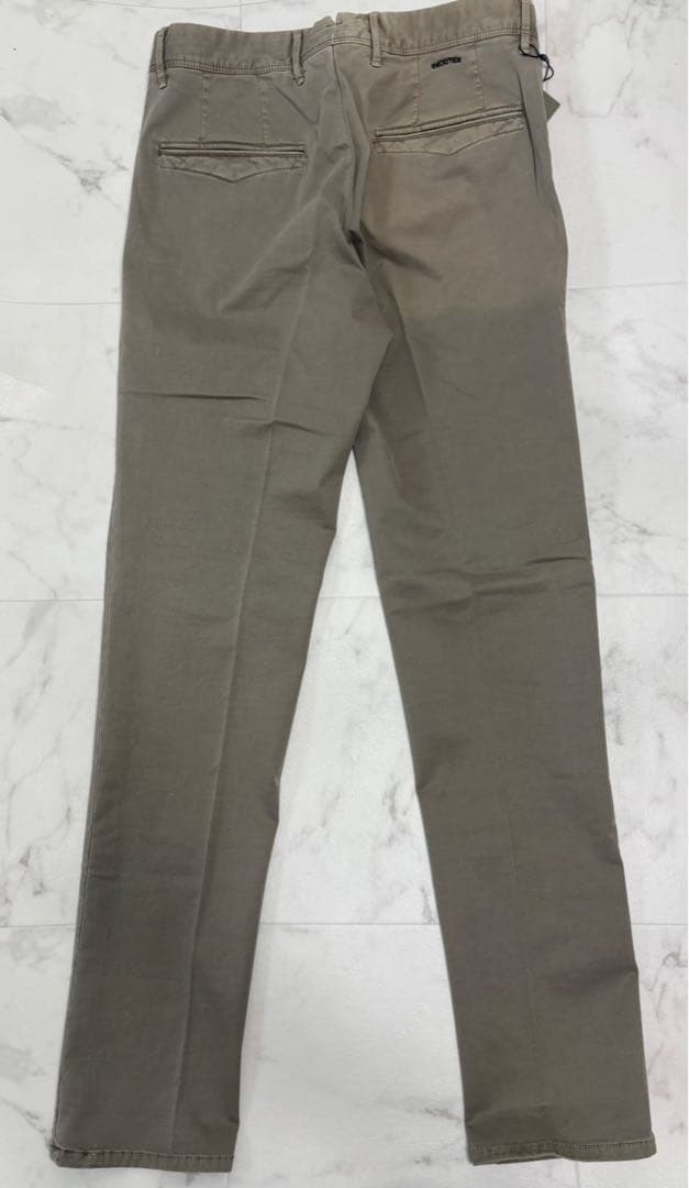 【新品未使用】INCOTEX(インコテックス)ガーメントダイ コットンパンツ