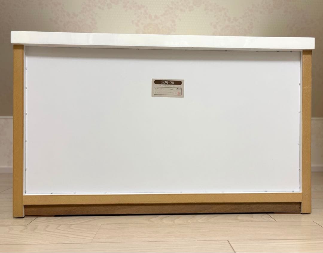 ラムダ ホワイト ローボード　テレビボード　AVボード　未使用美品（送料込み）