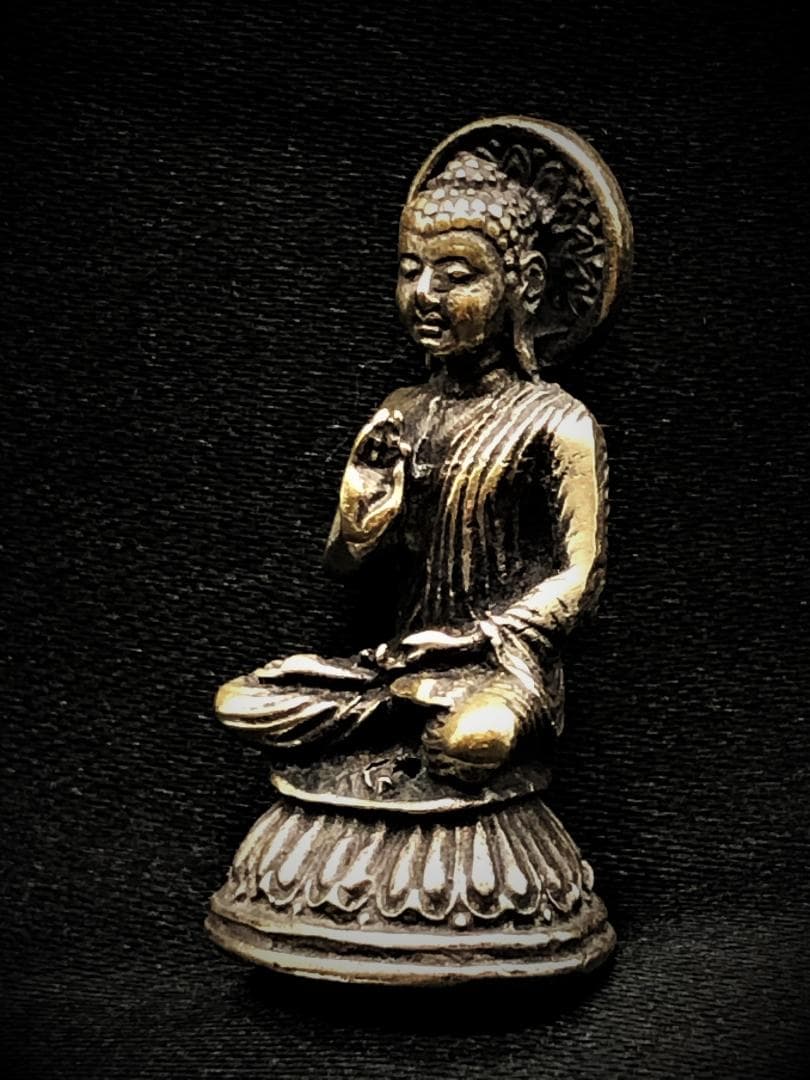 【 タイ鍍銀仏 】　骨董携行仏　ブラーフミー系文字刻