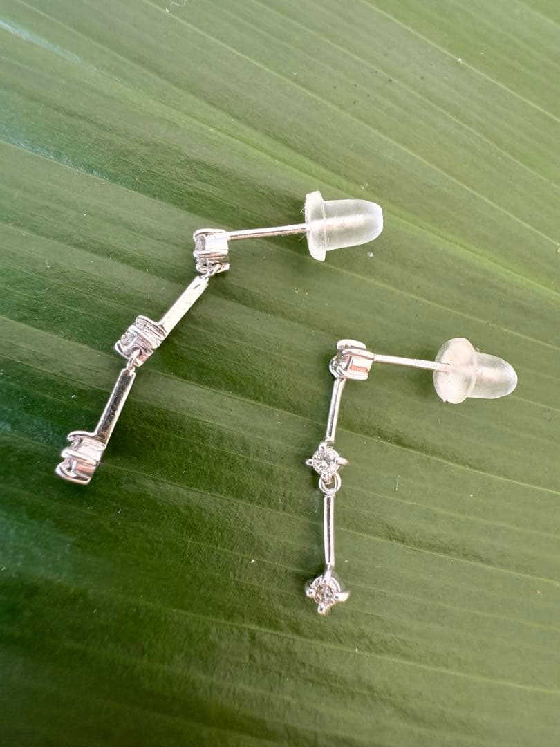 ダイヤモンド　K18 WG ホワイトゴールド　0.20ct ピアス