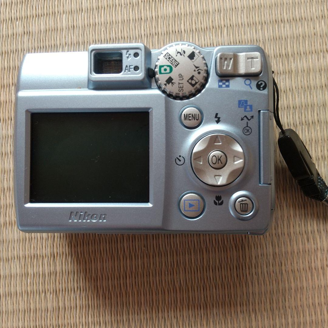 Nikon COOLPIX 5600 コンパクトデジタルカメラ
