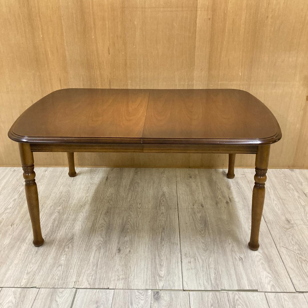 【カリモク】コロニアル　伸縮　ダイニングテーブル　エクステンション　食卓