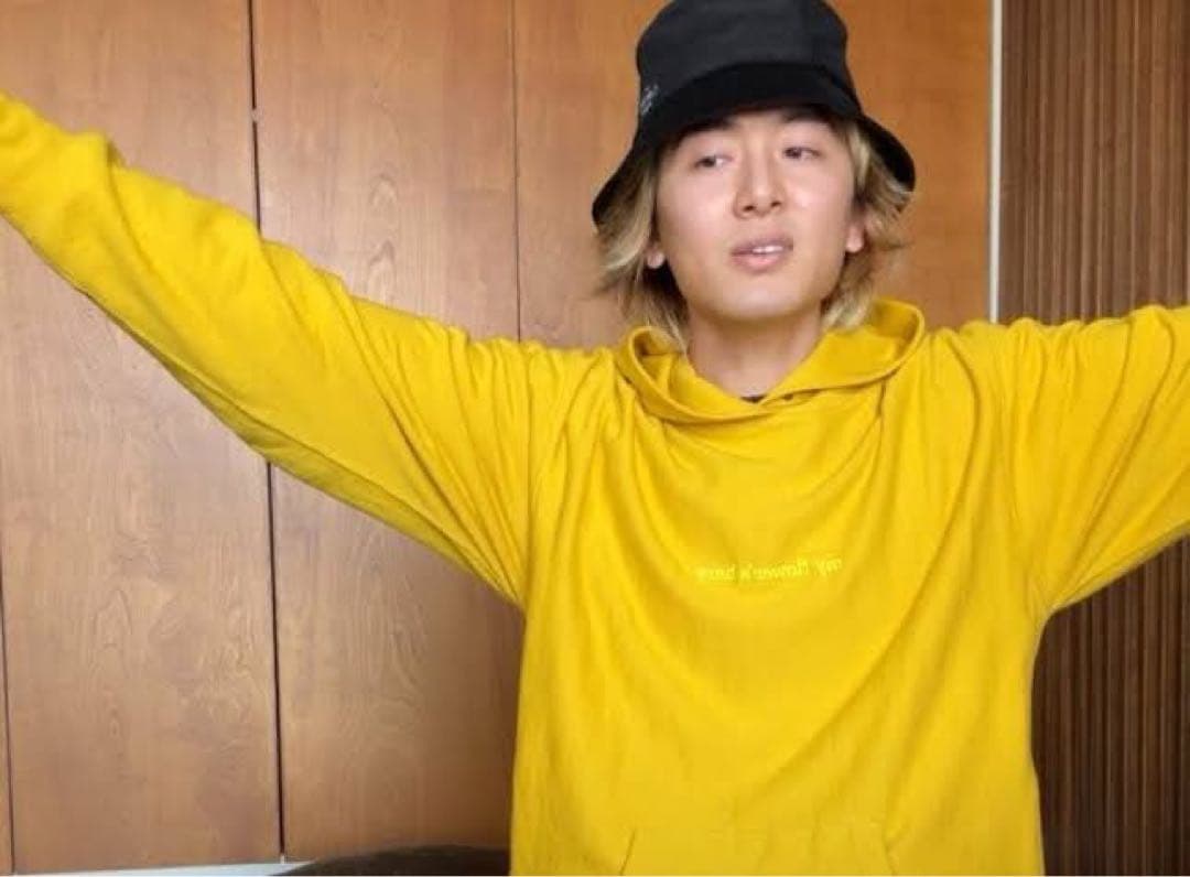 S*g様 【美品】藤井風　パーカー　フーディ　花　fujii kaze マスター