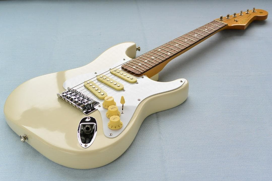 Fender MST-35 ニトロセルロースラッカー再塗装 ミニ・ストラト