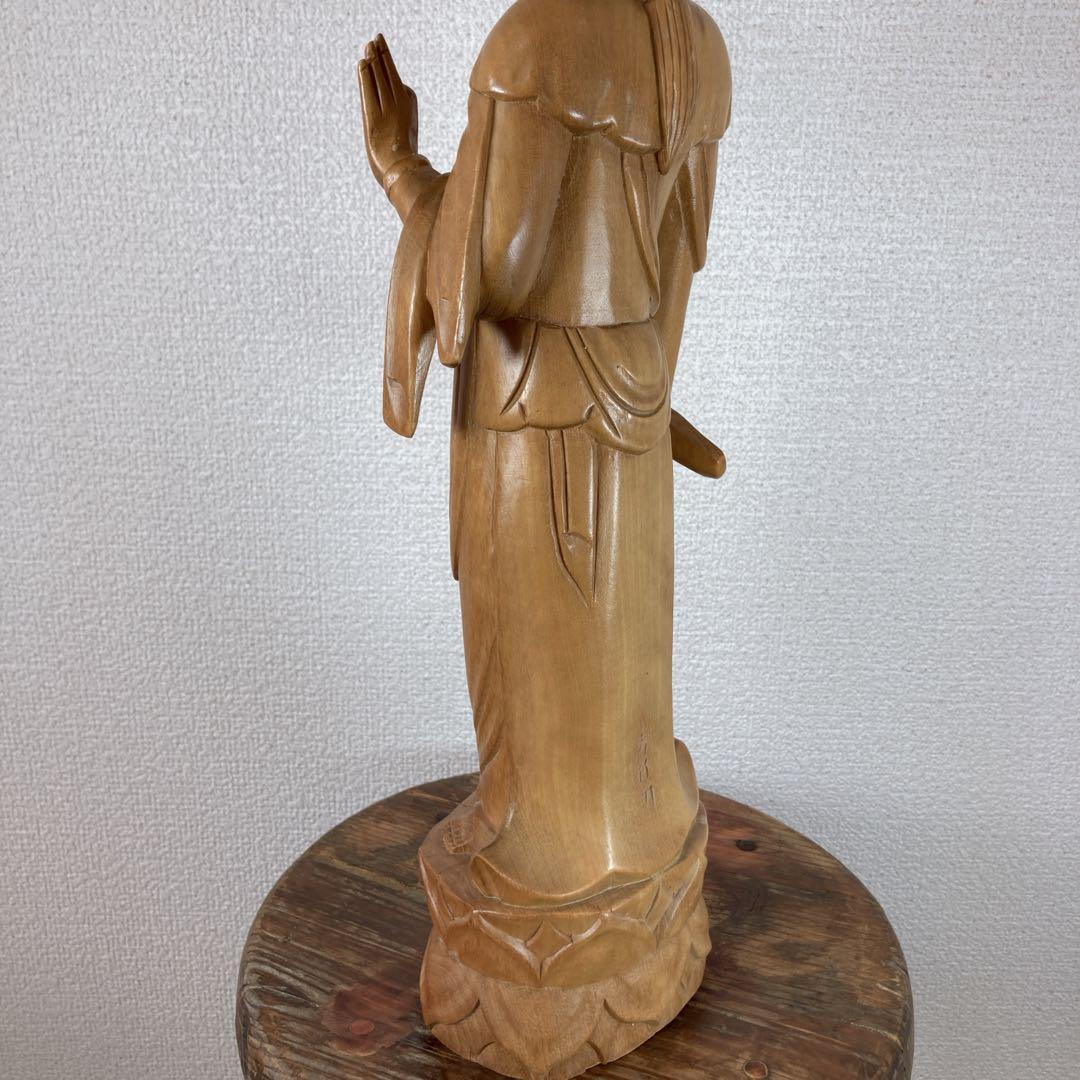 聖観音菩薩立像　一木造　高さ40ｃｍ　菩薩像　木彫り　彫刻　在銘　秀竹刀　柘植