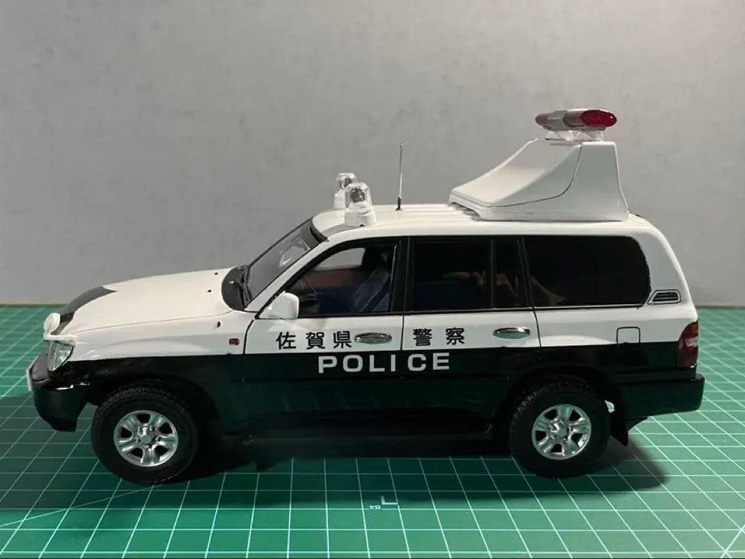 フジミ 1/24 トヨタ ランドクルーザー ランクル パトカー　完成品①