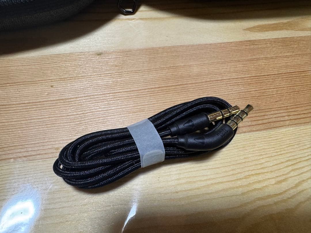 JBL ワイヤレスヘッドホン ブラック 本体　ケース付き