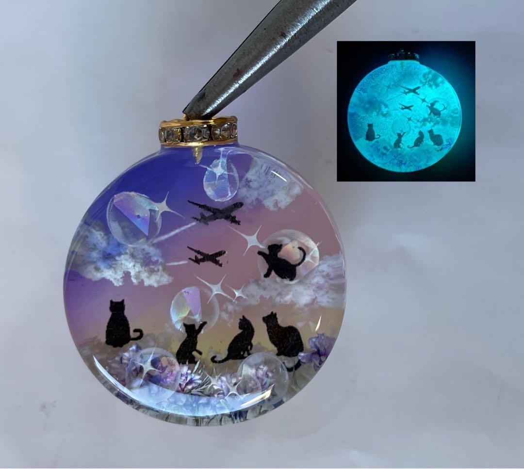 RUKURUKU/虹とうさぎ　蓄光　オルゴナイトキーホルダー