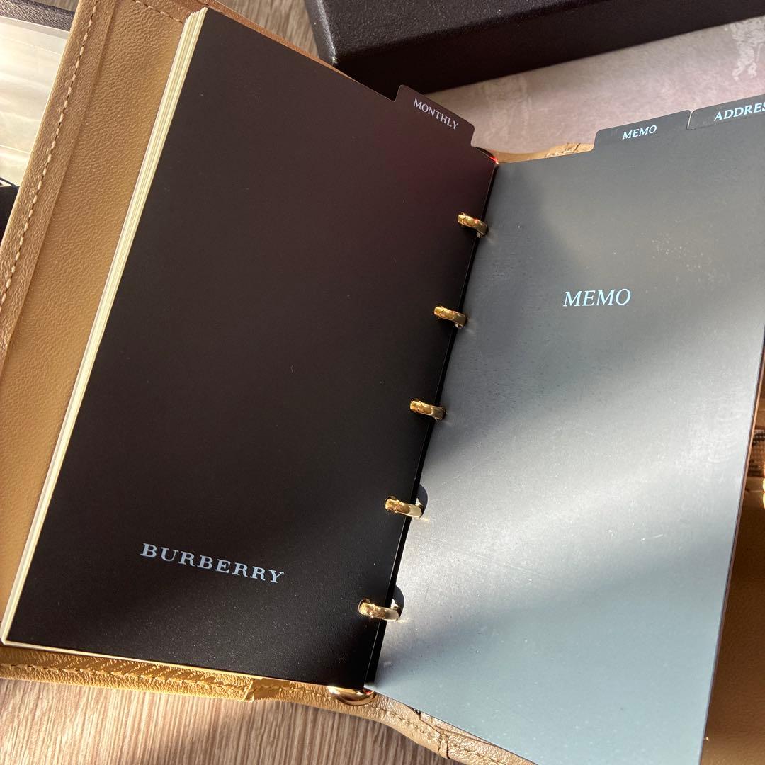 BURBERRY ベージュ スケジュール帳　システム手帳　手帳　バーバリー